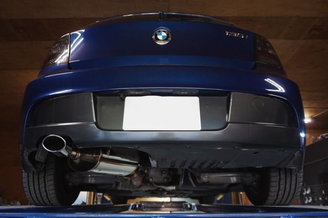 BMW 130
ワンオフにてリアマフラーを製作しました🔧

オーバルテール1本出しカッコイイです✨️

ご依頼ありがとうございます🙇‍♂️
#exart_japan #exart
#3dスキャン
#ワンオフマフラー
#one マフラー #ivsC
#エアインテークパイプ
#BMW